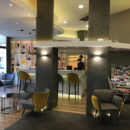 Best Western Plus Hotel Carlton Annecy-2